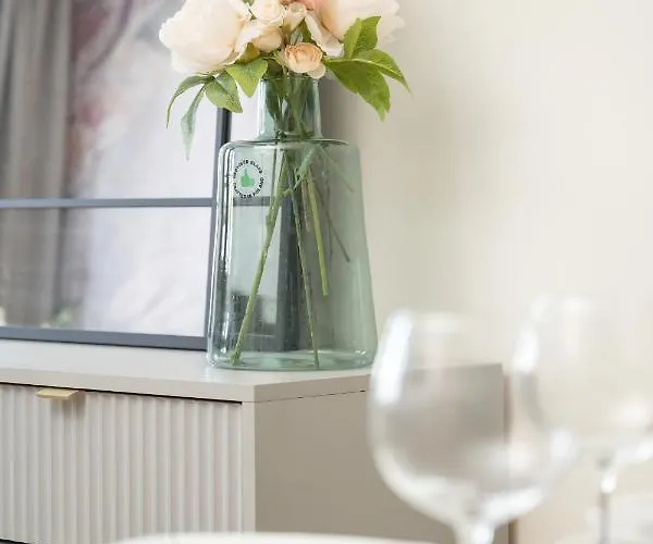 Zielinskiego Atmospheric By Renters Apartman Wrocław