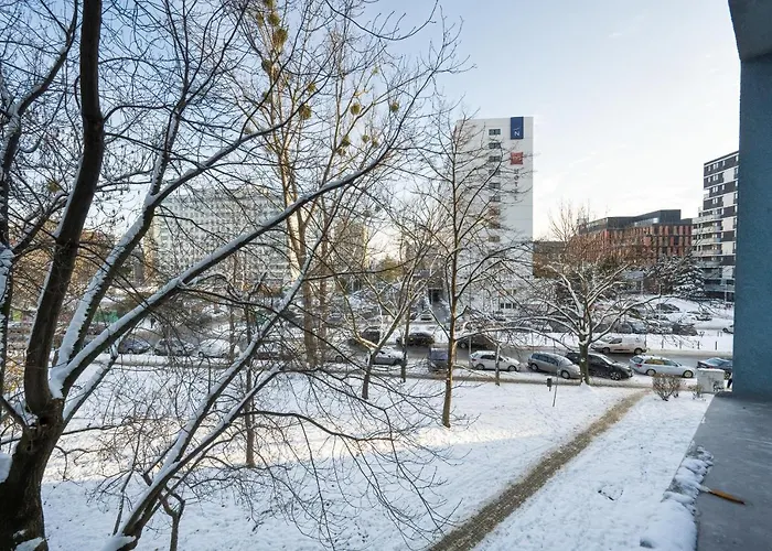 Zielinskiego Atmospheric By Renters Apartman Wrocław