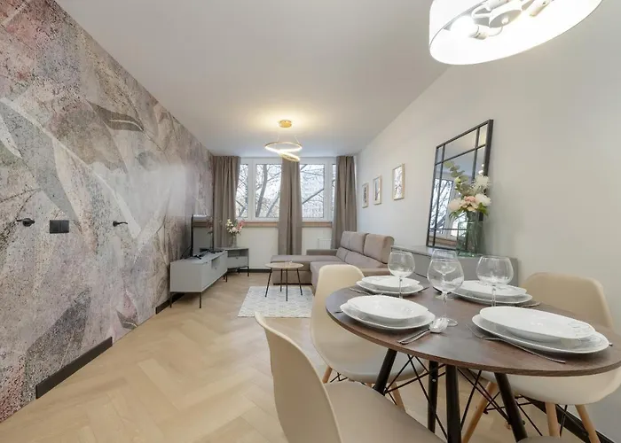 Zielinskiego Atmospheric By Renters Apartman *