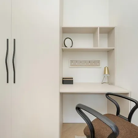 Zielinskiego Atmospheric By Renters * فروتسواف