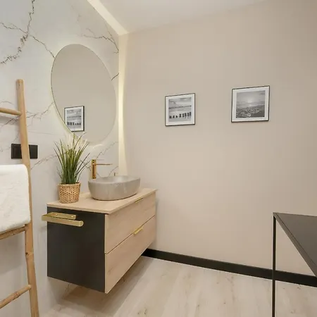 Apartamento Zielinskiego Atmospheric By Renters